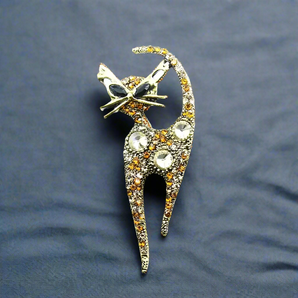 Ritzy Cat Brooch in Three Colors